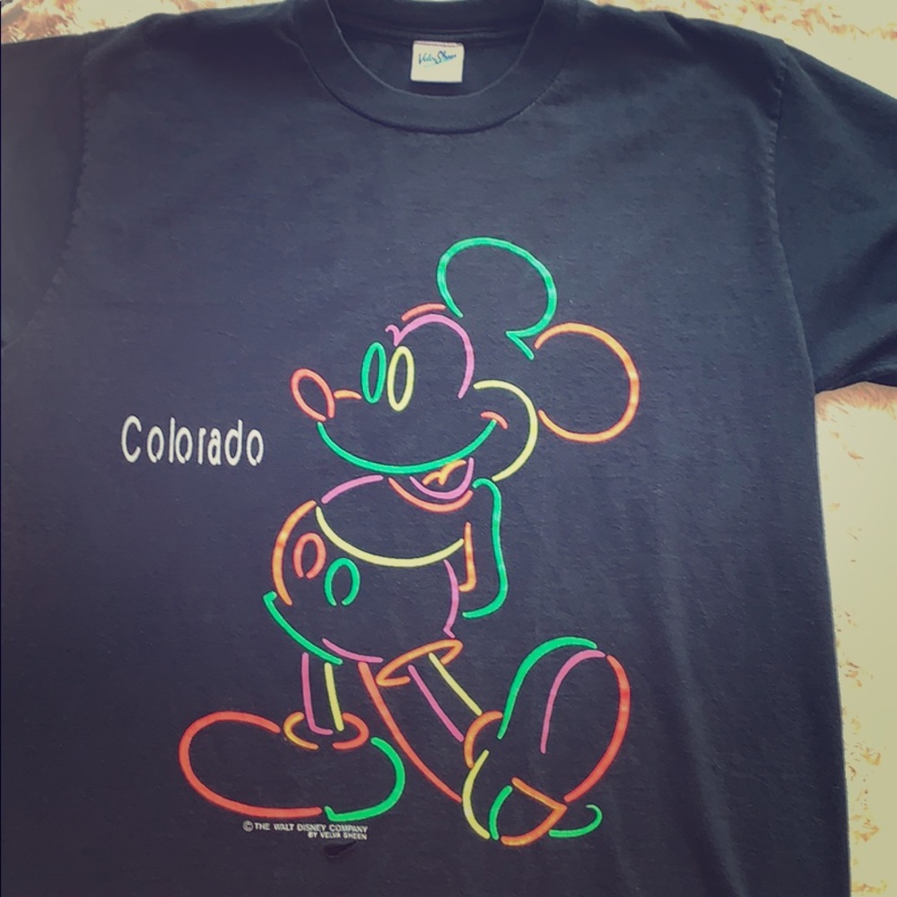 Vintage DISNEY Colorado T